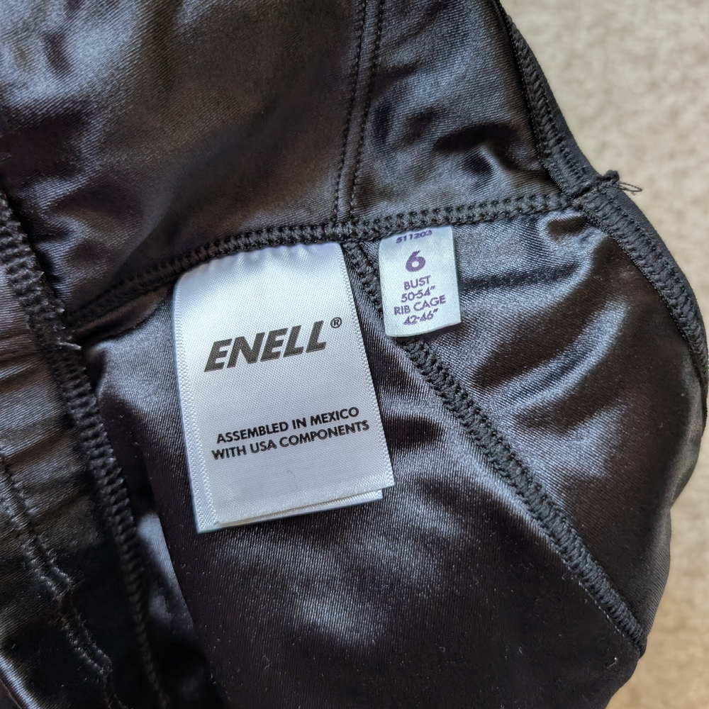 Enell racerback size 6 - Picture 3 of 3